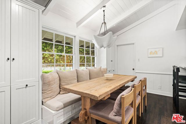 2107 El Roble Lane, Beverly Hills, CA 90210