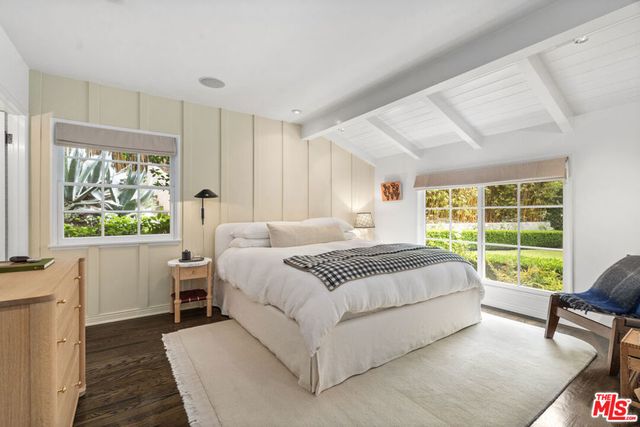 2107 El Roble Lane, Beverly Hills, CA 90210