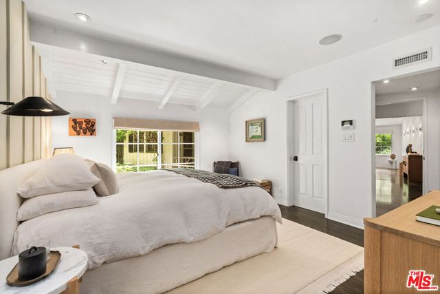 2107 El Roble Lane, Beverly Hills, CA 90210