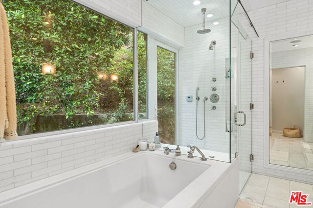2107 El Roble Lane, Beverly Hills, CA 90210