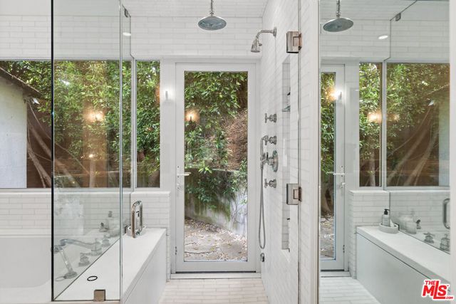 2107 El Roble Lane, Beverly Hills, CA 90210