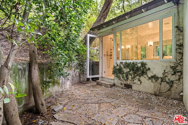 2107 El Roble Lane, Beverly Hills, CA 90210