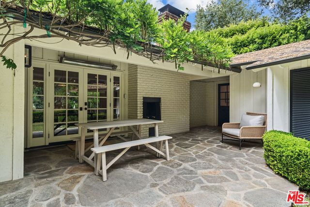 2107 El Roble Lane, Beverly Hills, CA 90210