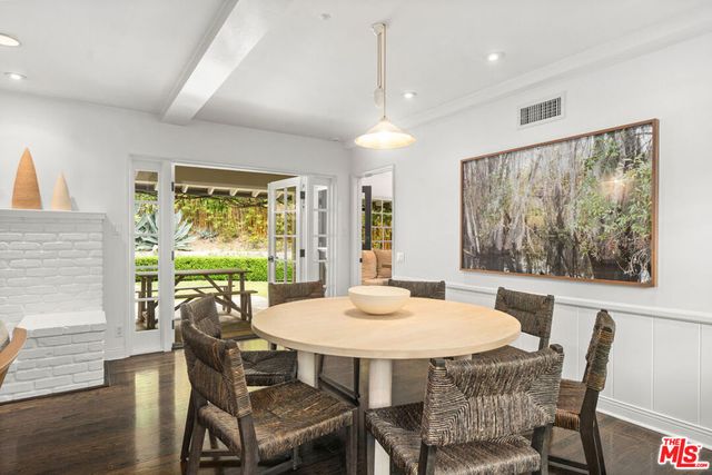 2107 El Roble Lane, Beverly Hills, CA 90210