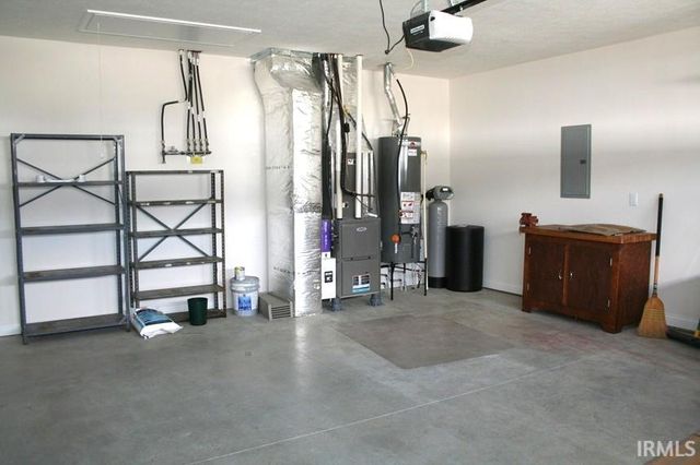 1106 E SOUTH ST., Frankfort, IN 46041