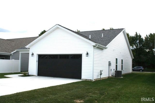 1106 E SOUTH ST., Frankfort, IN 46041