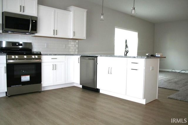 1106 E SOUTH ST., Frankfort, IN 46041