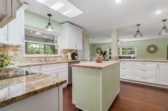 1501 ORANOLE ROAD, Maitland, FL 32751