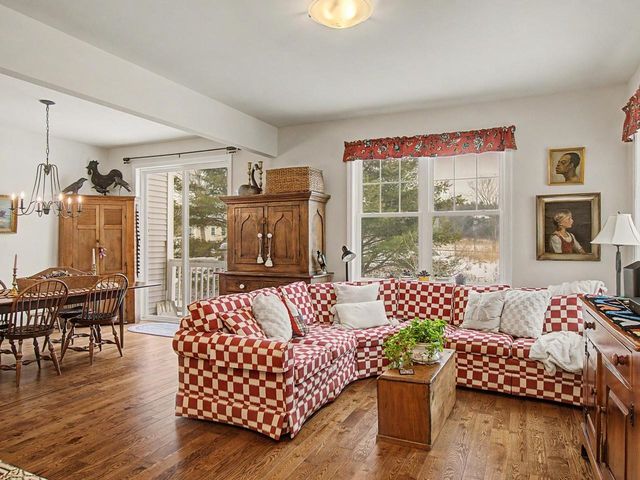 51 Smoke Bush Lane, Essex, VT 05452