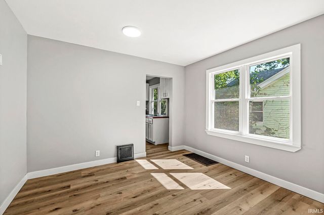 734 S 33rd Street, South Bend, IN 46615