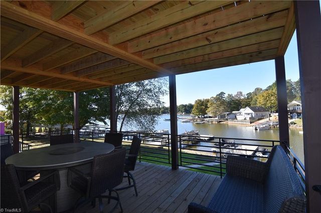 310 Lake Shore Avenue, Lexington, NC 27292