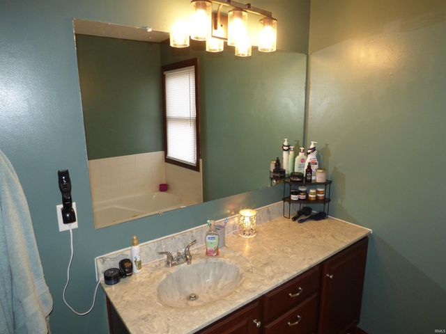 200 Heritage Drive, Delphi, IN 46923