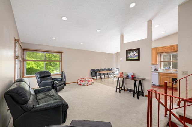 13313 Lakeview Drive, Burnsville, MN 55337