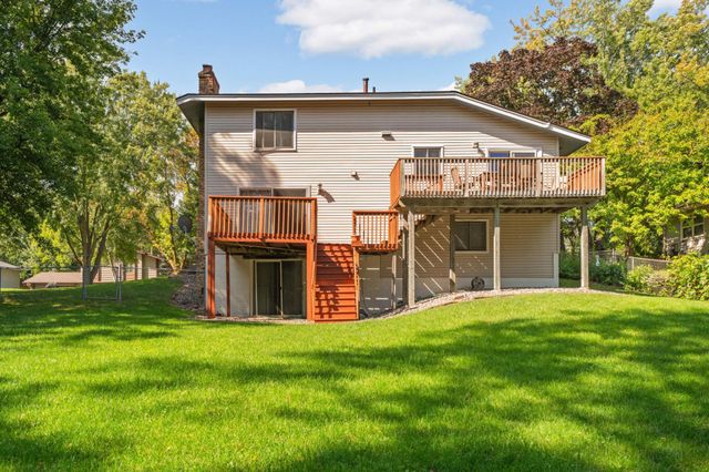 13313 Lakeview Drive, Burnsville, MN 55337