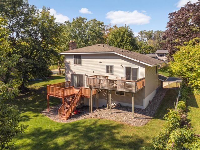 13313 Lakeview Drive, Burnsville, MN 55337