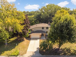13313 Lakeview Drive, Burnsville, MN 55337