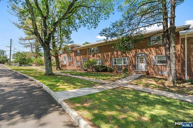 41 Wedgewood Drive 118, Verona, NJ 07044