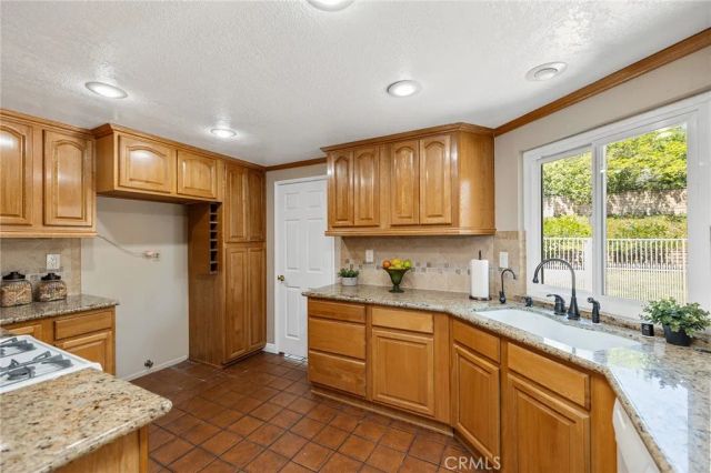 1175 Shane Court, Upland, CA 91784