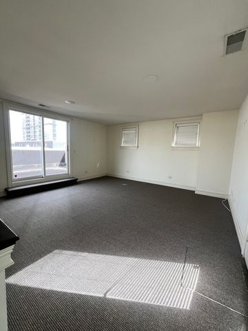 2008 S CALUMET Avenue A, Chicago, IL 60616