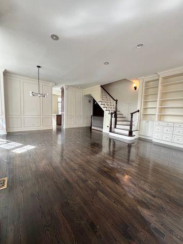 2008 S CALUMET Avenue A, Chicago, IL 60616