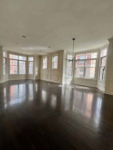 2008 S CALUMET Avenue A, Chicago, IL 60616