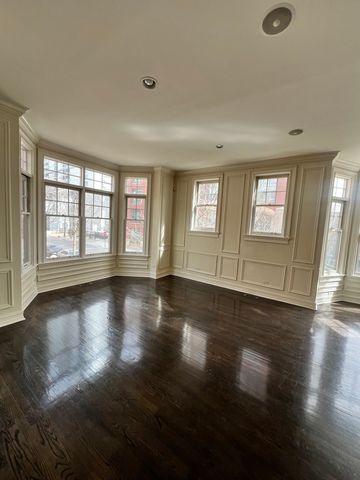 2008 S CALUMET Avenue A, Chicago, IL 60616