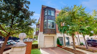 2008 S CALUMET Avenue A, Chicago, IL 60616