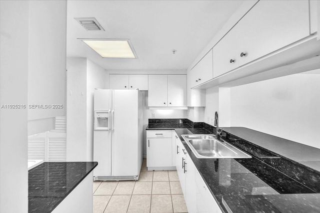 701 Brickell Key Blvd 1911, Miami, FL 33131