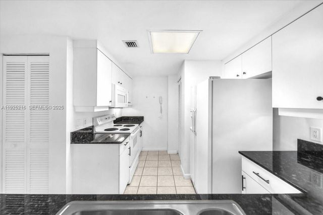 701 Brickell Key Blvd 1911, Miami, FL 33131