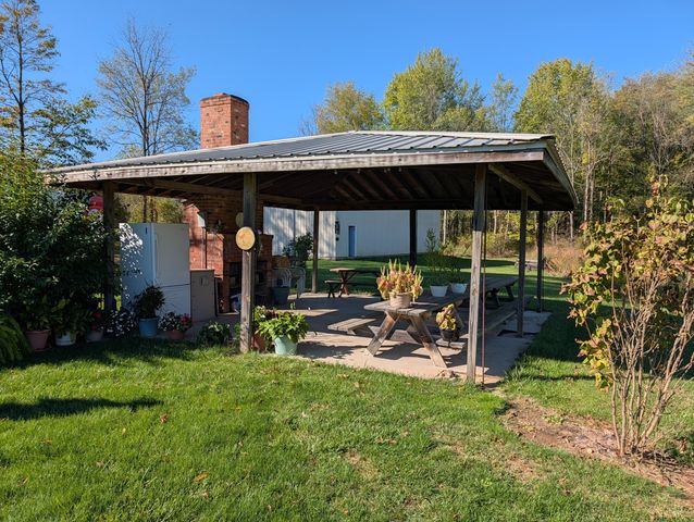 9933 Blue Road, Mount Vernon, OH 43050