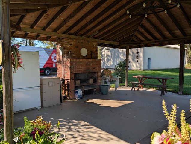 9933 Blue Road, Mount Vernon, OH 43050