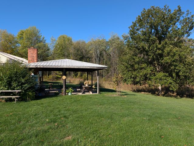 9933 Blue Road, Mount Vernon, OH 43050