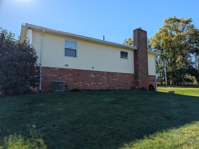 9933 Blue Road, Mount Vernon, OH 43050