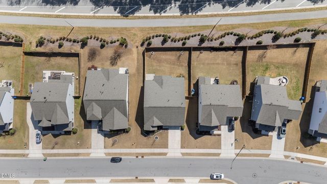 3735 Autumn Creek Drive, Fuquay Varina, NC 27526