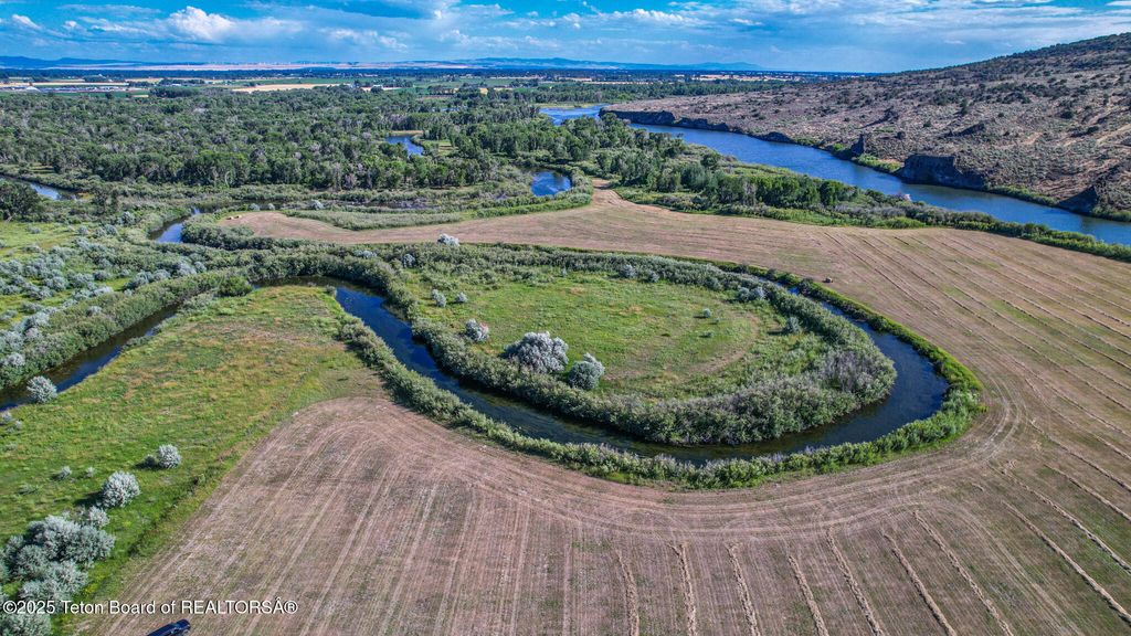 3200 S 3200, Rexburg, ID 83440 photo 11