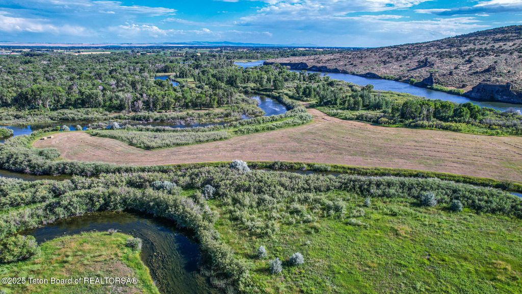 3200 S 3200, Rexburg, ID 83440 photo 18