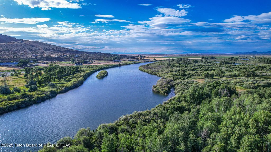 3200 S 3200, Rexburg, ID 83440 photo 20