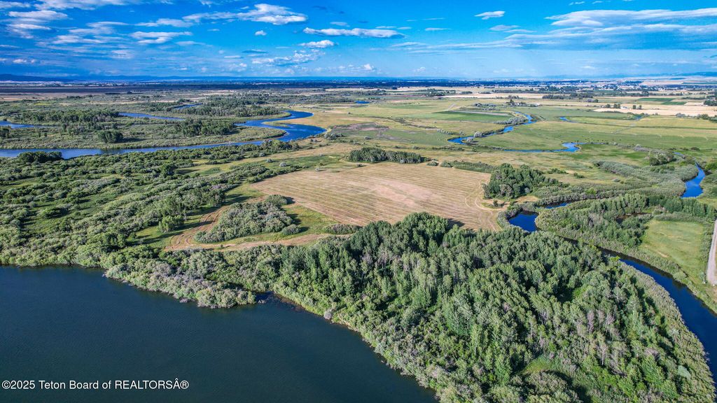 3200 S 3200, Rexburg, ID 83440 photo 22