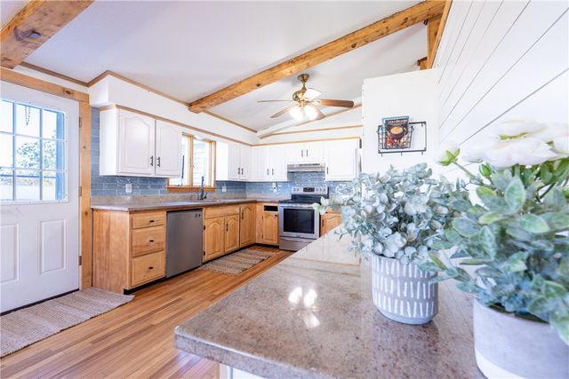 49 Dexter Street, Portsmouth, RI 02871