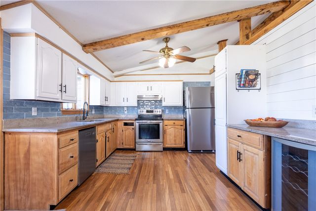 49 Dexter Street, Portsmouth, RI 02871