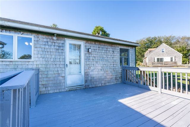 49 Dexter Street, Portsmouth, RI 02871