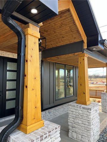 1911 Crump Street, Pea Ridge, AR 72751