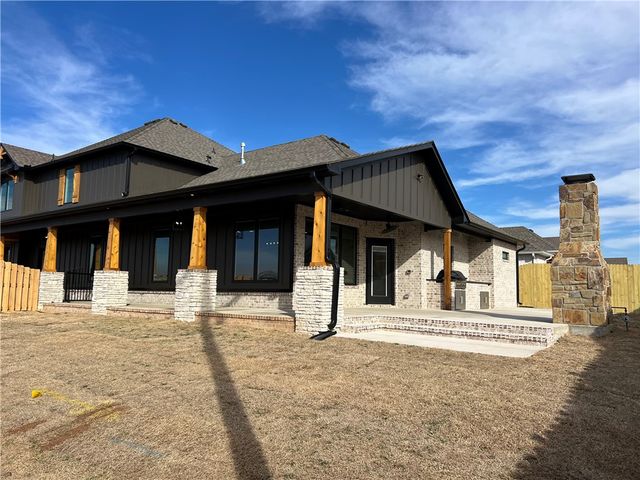 1911 Crump Street, Pea Ridge, AR 72751