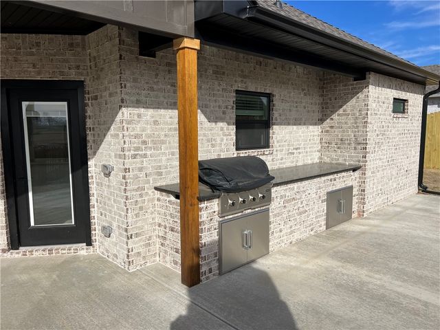 1911 Crump Street, Pea Ridge, AR 72751