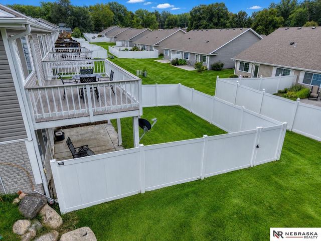 5201 Locust Street, Lincoln, NE 68516