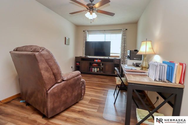 5201 Locust Street, Lincoln, NE 68516