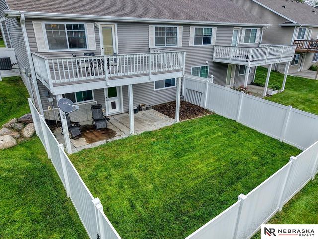 5201 Locust Street, Lincoln, NE 68516