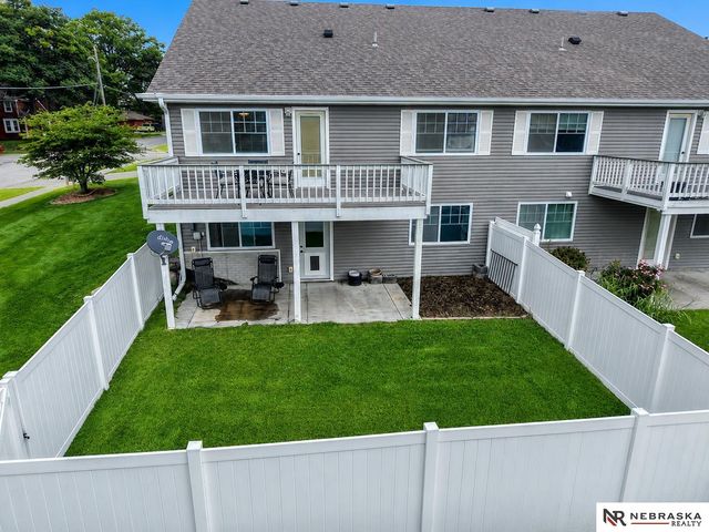 5201 Locust Street, Lincoln, NE 68516