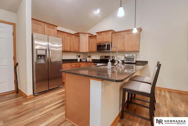 5201 Locust Street, Lincoln, NE 68516