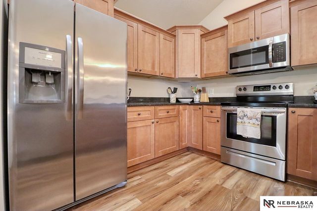 5201 Locust Street, Lincoln, NE 68516
